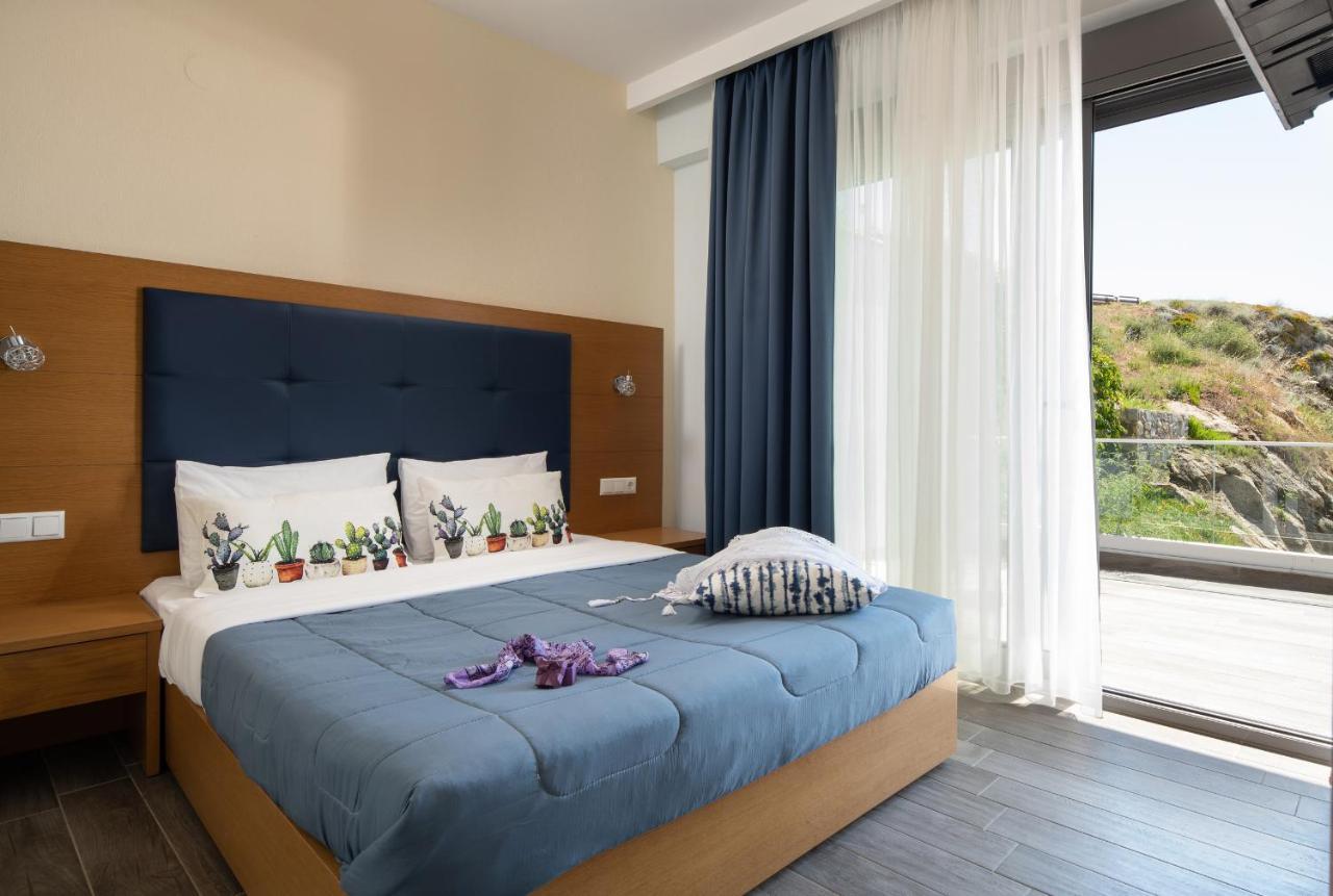Almare Seaside Studios & Suites - Sarti Sithonia Luaran gambar