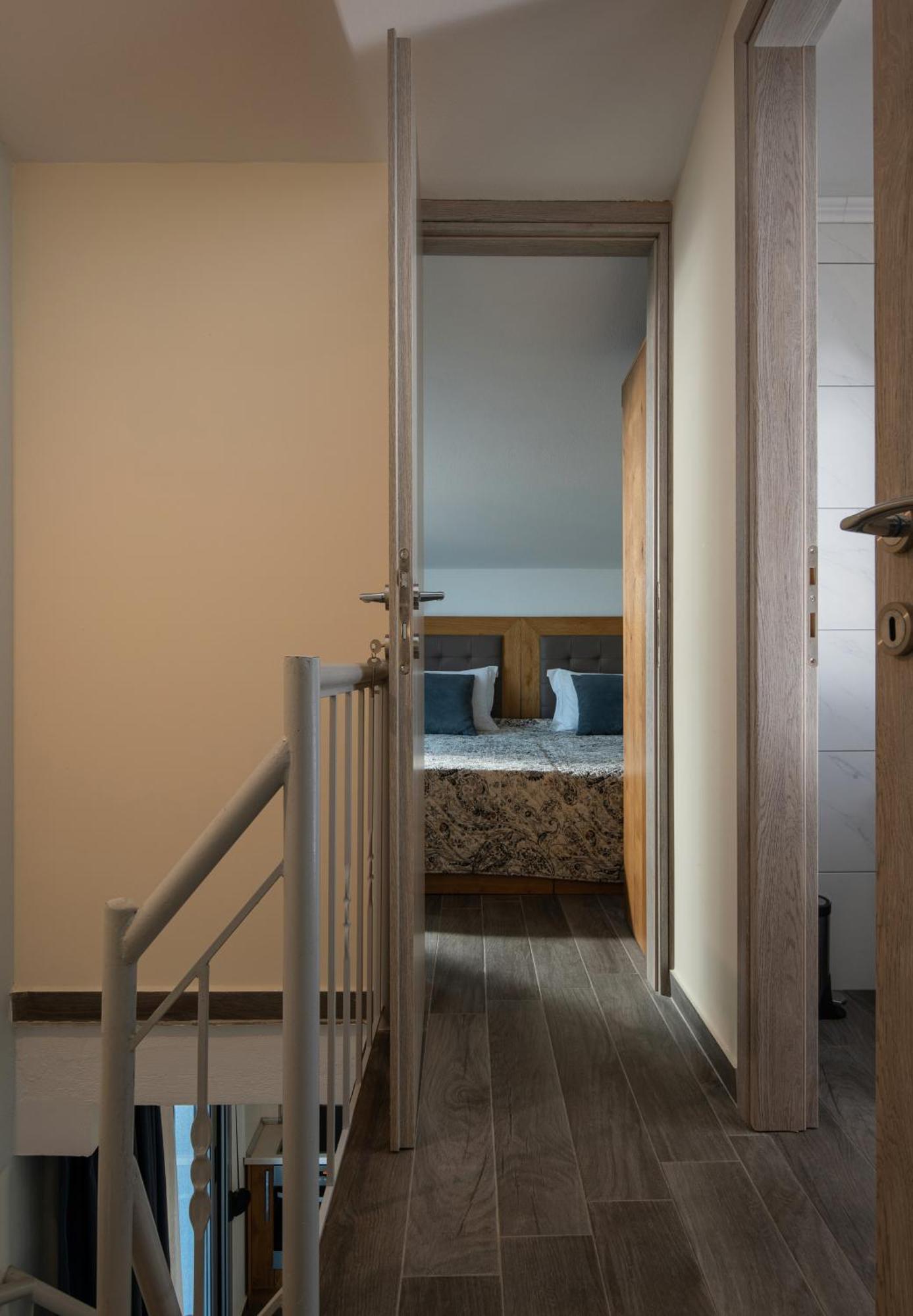Almare Seaside Studios & Suites - Sarti Sithonia Luaran gambar
